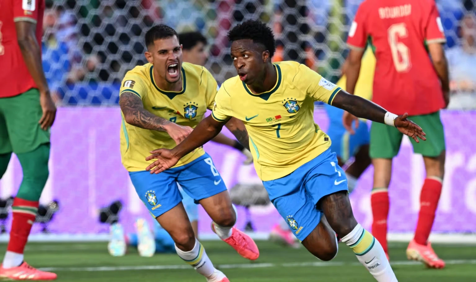 Vinicius Jr faz golaço e Brasil empata com Marrocos na estreia