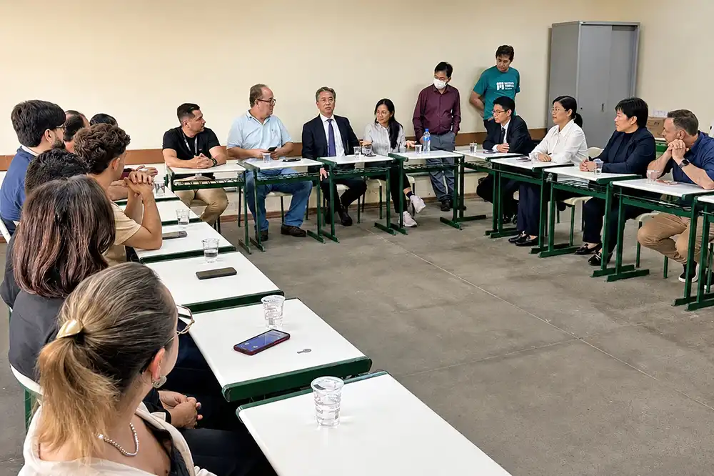 Fatec Mogi Mirim discute cooperação com universidade chinesa