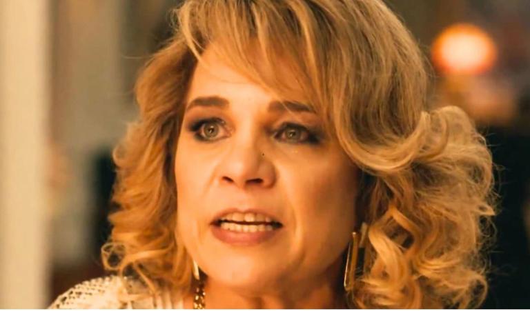 Izildinha Pilli │ Vou parar de assistir Quem Ama Cuida