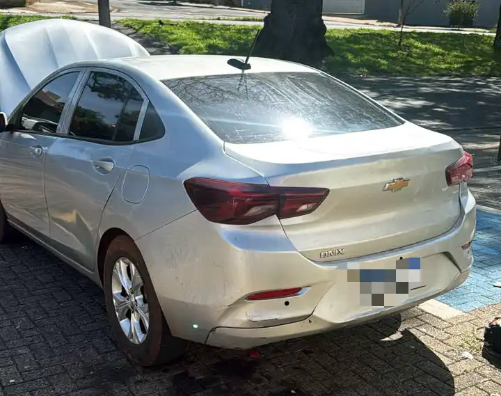 Carro roubado no RJ é descoberto pela PM em Mogi Mirim