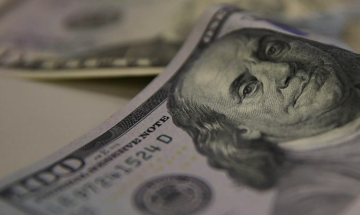 Tarifaço de 25% dos EUA sobre o Brasil começa a valer