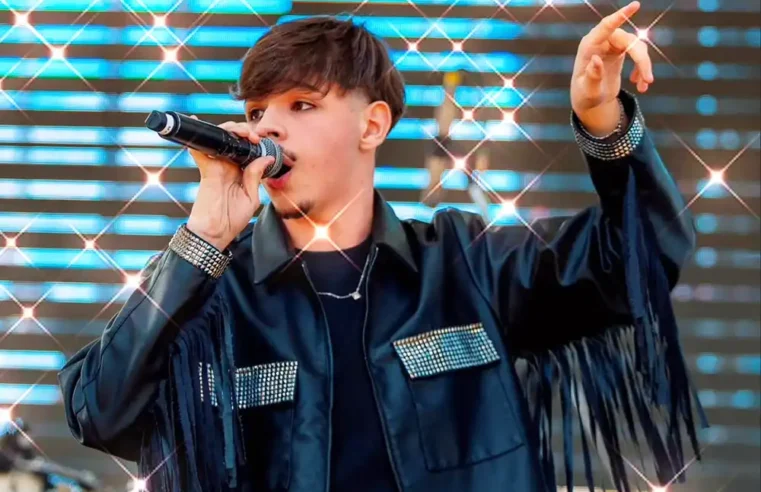 Mogimiriano participa do reality Canta Comigo Teen, na Record
