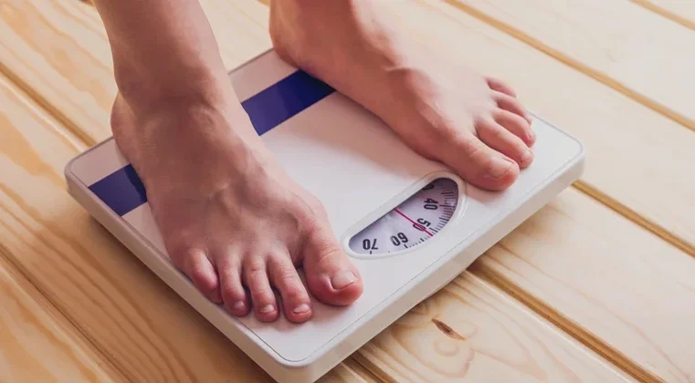 Gordura abdominal e falta de vitamina D podem aumentar risco de morte após os 50 anos