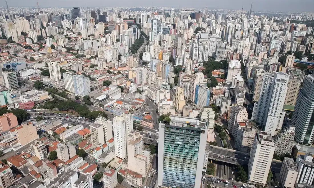 Crescimento populacional caiu para 0,37% em 2026, estima IBGE