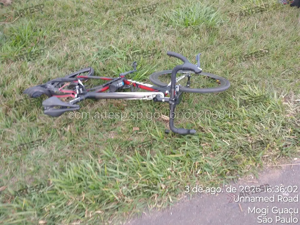 Ciclista morre após colisão com carro na SP-342, em Mogi Guaçu