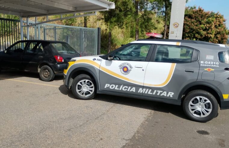 Polícia Rodoviária apreende veículo com teto cortado conduzido por influenciador guaçuano