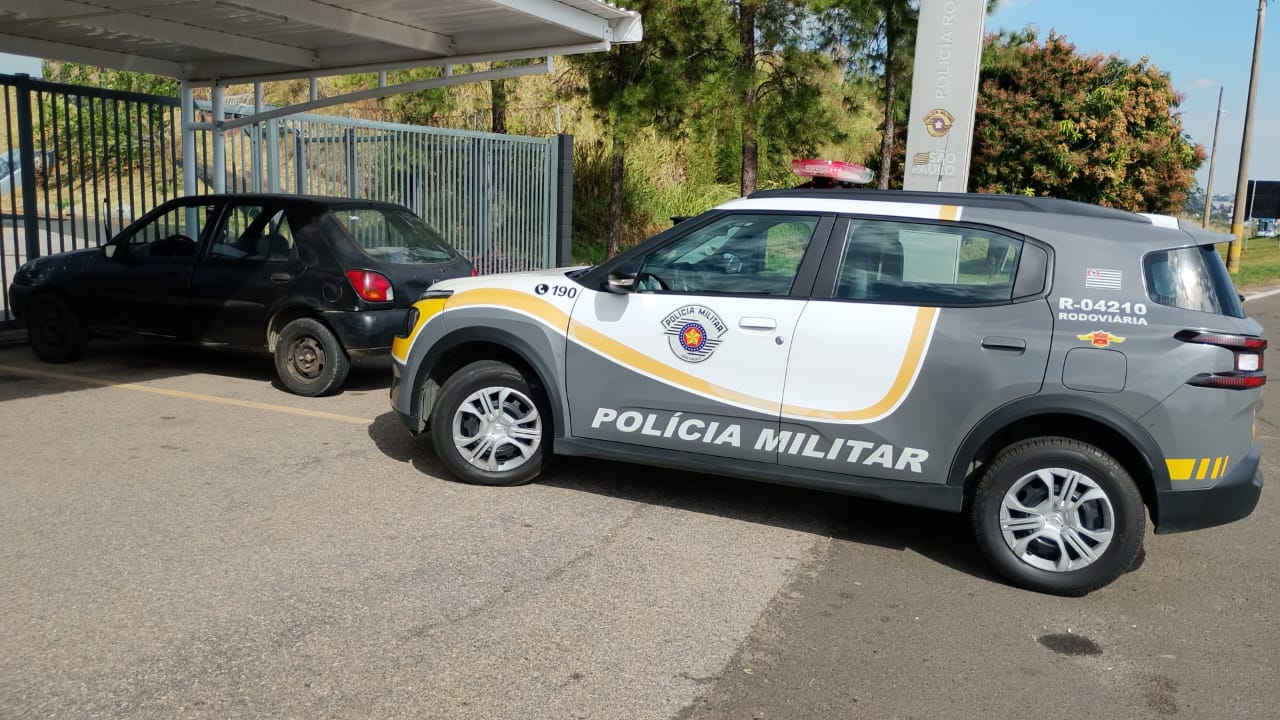 Polícia Rodoviária apreende veículo com teto cortado conduzido por influenciador guaçuano