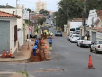 Em obras, Rua do Mirante permanece com trecho interditado durante o dia