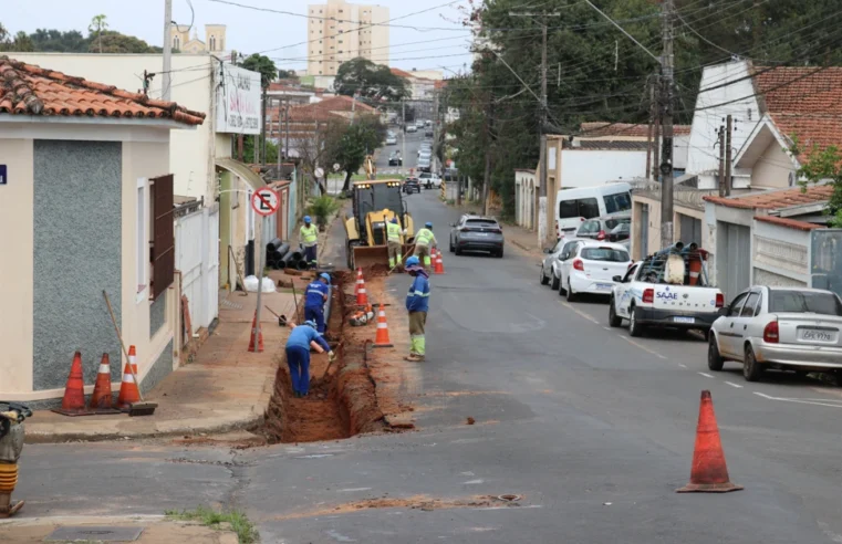 Em obras, Rua do Mirante permanece com trecho interditado durante o dia