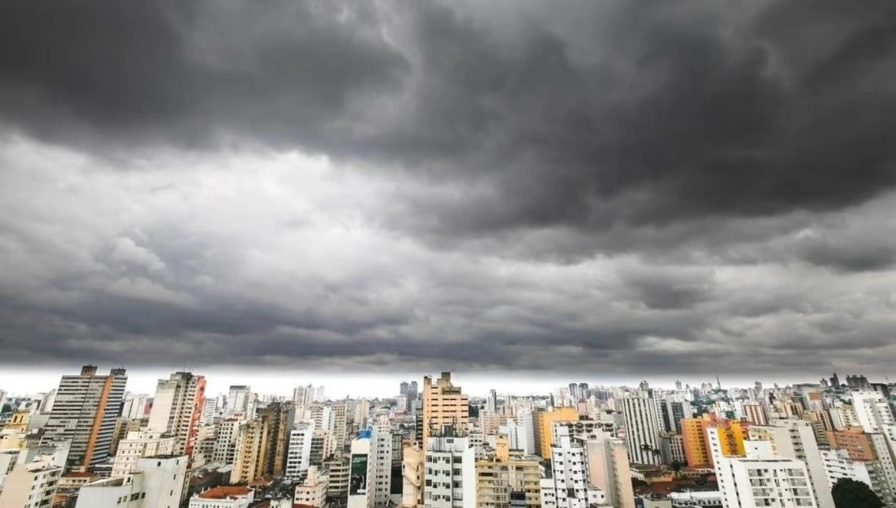 Defesa Civil de SP alerta para ventania de até 100 km/h a partir desta quinta-feira