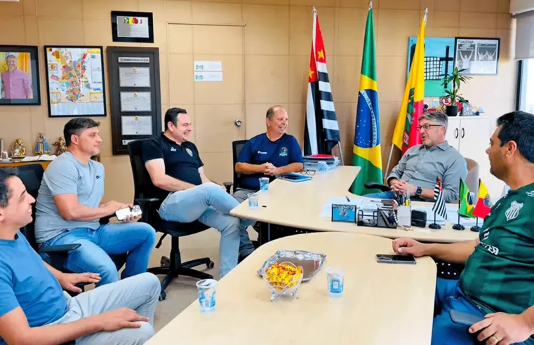 Mogi Guaçu negocia transferência de equipe feminina de vôlei para o município