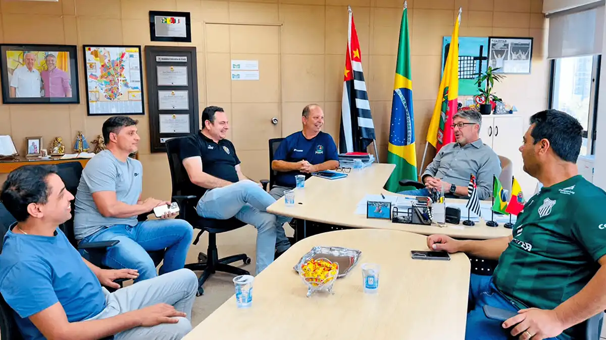 Mogi Guaçu negocia transferência de equipe feminina de vôlei para o município
