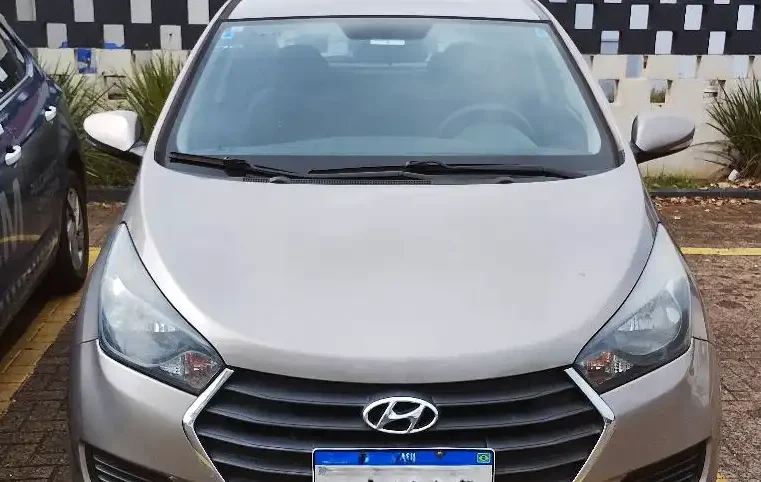 GCM apreende carro clonado e prende motorista por receptação em Mogi Guaçu
