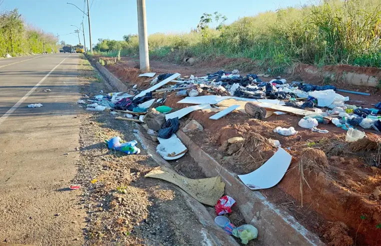 Mogi Guaçu aplica 66 multas por descarte irregular de lixo e entulho em 2026