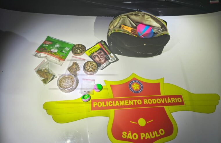 Mulher é detida por porte de drogas durante blitz em Mogi Mirim