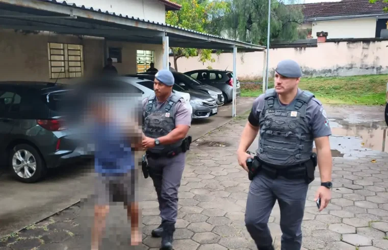 Homem procurado por roubo é preso após tentar fugir pelo telhado em Mogi Mirim