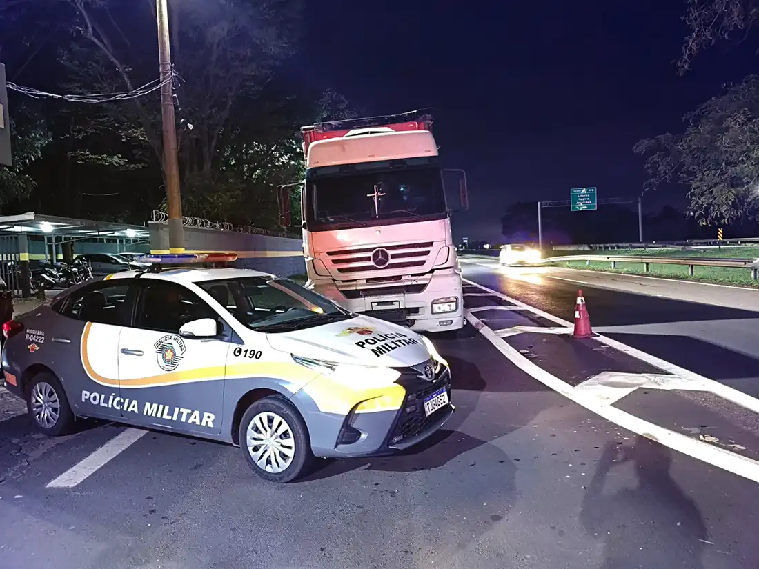 Dois homens são presos com semirreboque irregular na SP-340, em Mogi Mirim